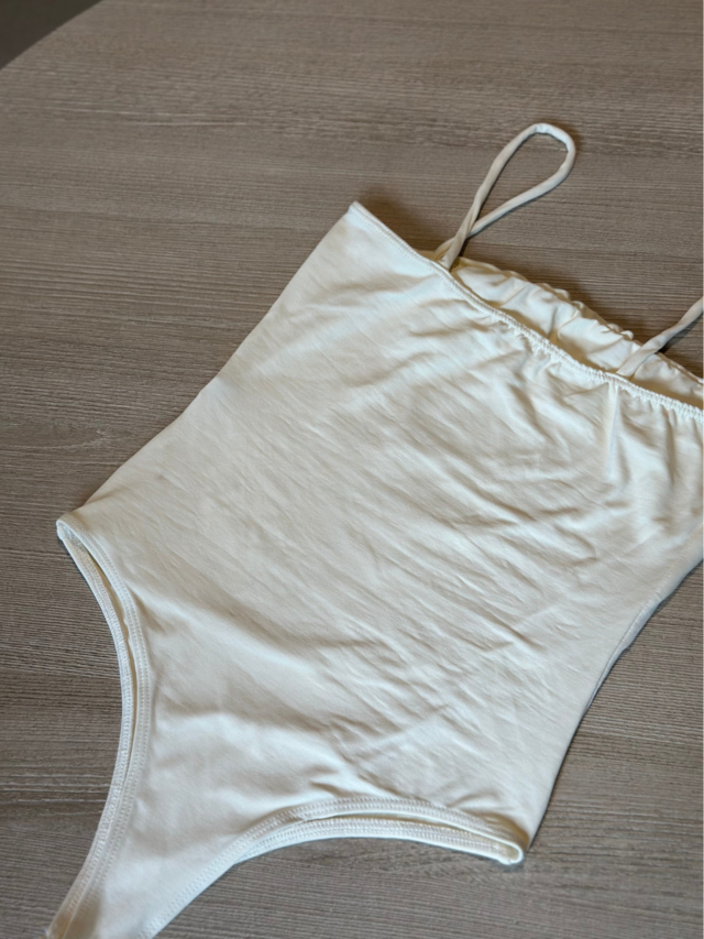 Body Básico Feminino em Poliamida Bia