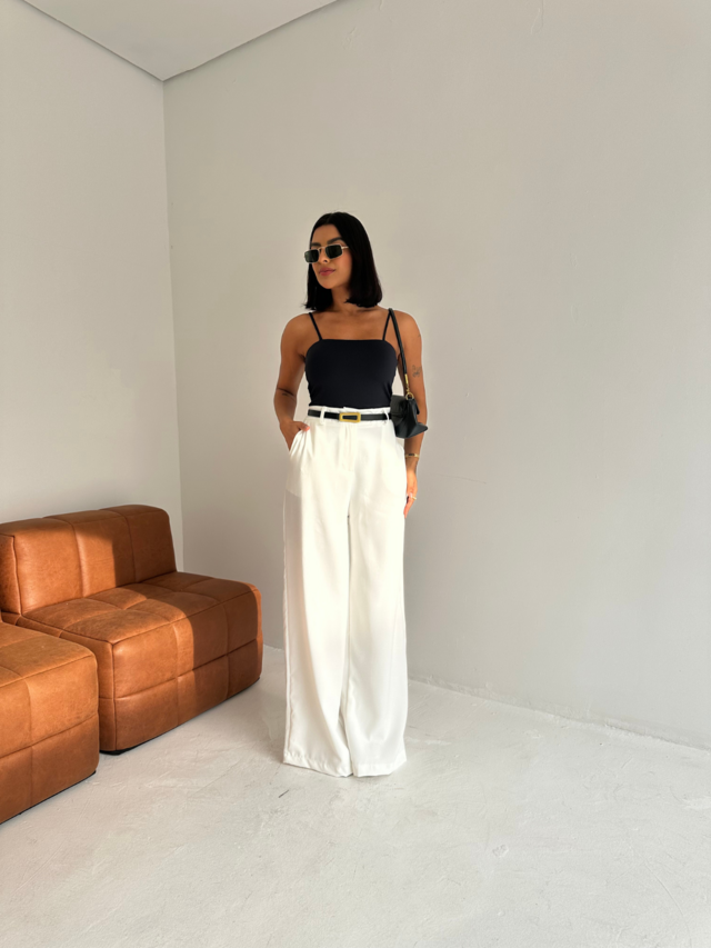 Calça Pantalona Feminina em Alfaiataria Cintura Alta Zara