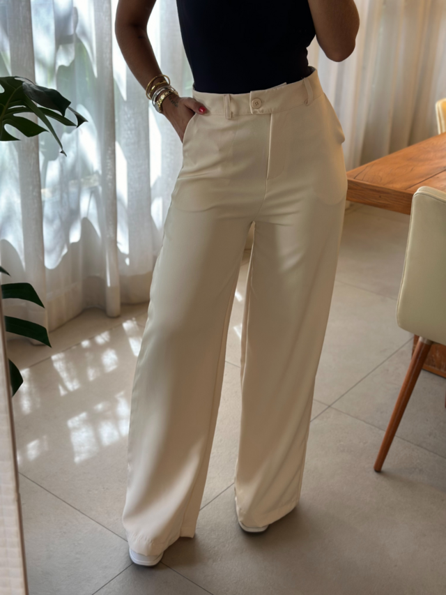 Calça Pantalona Feminina em Alfaiataria Cintura Alta Zara