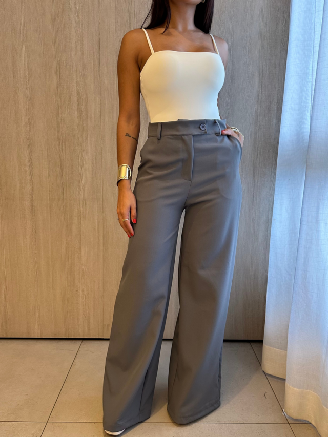 Calça Pantalona Feminina em Alfaiataria Cintura Alta Zara