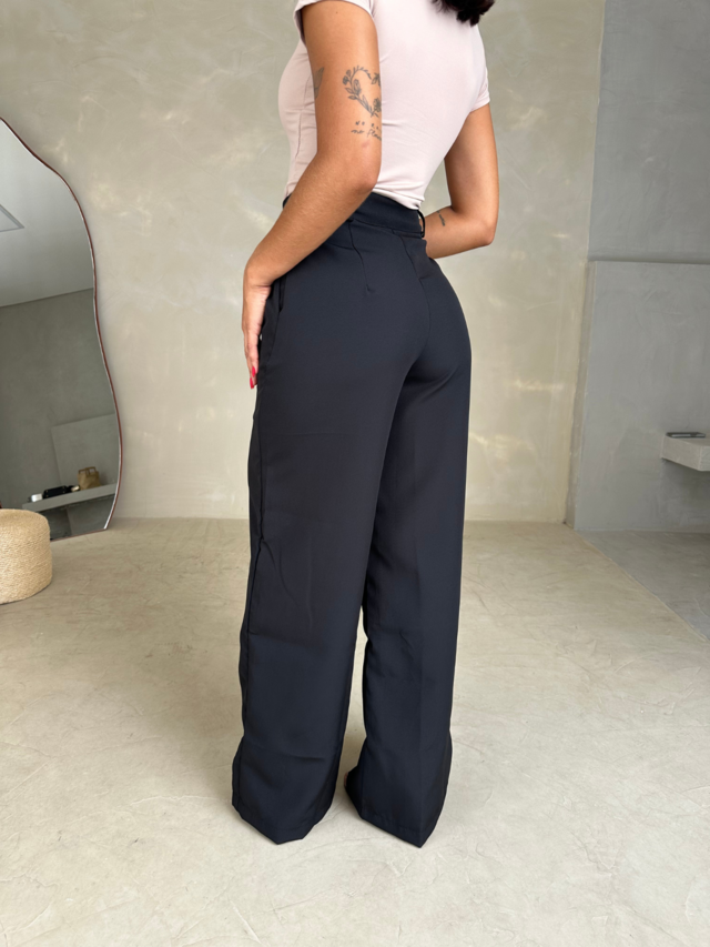 Calça Pantalona Feminina em Alfaiataria Cintura Alta Zara