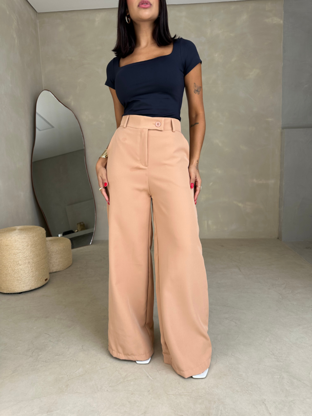 Calça Pantalona Feminina em Alfaiataria Cintura Alta Zara