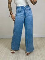 Calça Jeans Wide Leg com Barra Desfiada jeans claro
